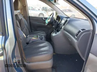 2010 Kia Sedona EX with VIN KNDMH4C38A6334878, listed as a IAAI auction lot 41772024 with 208,818 mi miles. Bid and sale history available at carsss.com. Image 5.
