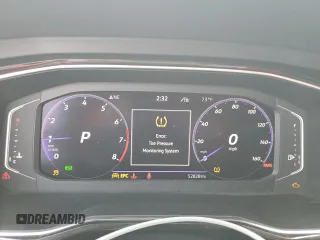2022 Volkswagen Jetta GLI Autobahn z VIN 3VW2T7BU4NM017006, wystawiony jako Copart lot #55881285 z przebiegiem 52 828 mil mil oraz Szkoda całkowita • Salvage title. Historia ofert i sprzedaży dostępna na DreamBid. Obrazek 9.