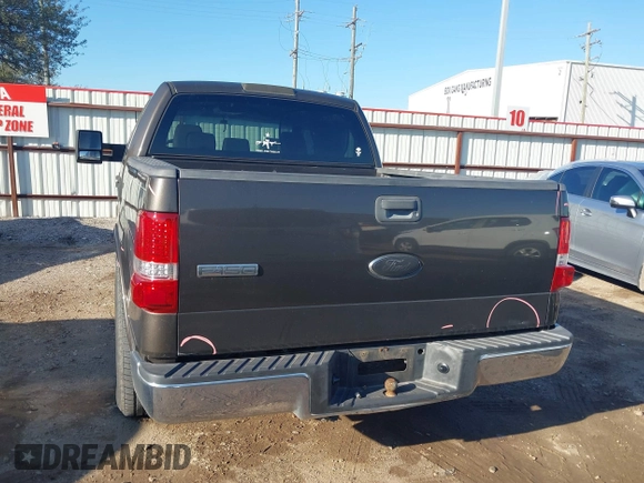 2008 Ford F-150 XLT z VIN 1FTPW12V18KB96106, wystawiony jako IAAI lot #41661206 z przebiegiem 251 729 mil mil oraz . Historia ofert i sprzedaży dostępna na DreamBid. Obrazek 16.