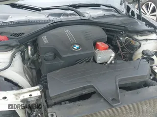 2012 BMW 3 Series 328i с VIN WBA3A5G56CNP15801, выставлен на аукционе IAAI как лот 42476836 с пробегом 166 614 миль миль и . История ставок и продаж доступна на DreamBid. Изображение 14.