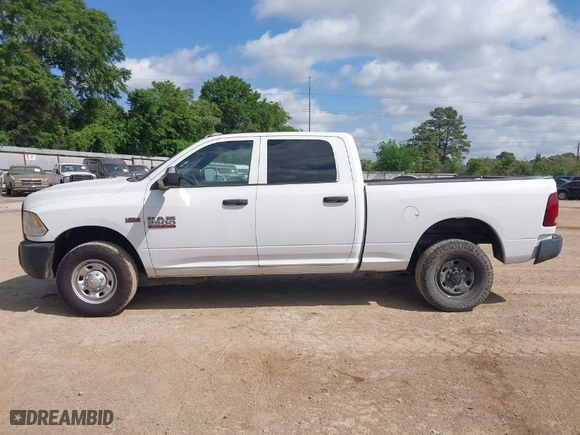 2018 Ram 2500 Tradesman with VIN 3C6UR4CJ4JG306531, listed as a IAAI auction lot 42071900 with 199,796 mi miles. Bid and sale history available at carsss.com. Image 14.