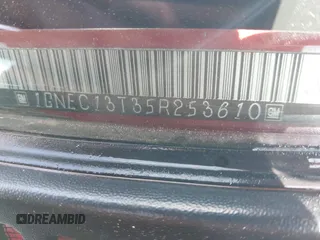 2005 Chevrolet Tahoe Z71 z VIN 1GNEC13T35R253610, wystawiony jako IAAI lot #41876001 z przebiegiem 248 743 mil mil oraz . Historia ofert i sprzedaży dostępna na DreamBid. Obrazek 9.