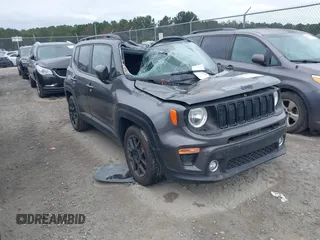 2020 Jeep Renegade Latitude with VIN ZACNJABB8LPL84242, listed as a IAAI auction lot 40763354 with 72,149 mi miles. Bid and sale history available at carsss.com. Image 1.