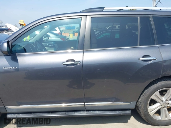 2013 Toyota Highlander Limited with VIN 5TDYK3EH2DS115747, listed as a IAAI auction lot 42460120 with 149,479 mi miles and . Bid and sale history available at DreamBid. Image 14.