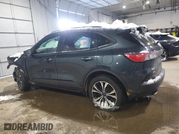 2022 Ford Escape SE z VIN 1FMCU9G68NUB61479, wystawiony jako Copart lot #44100645 z przebiegiem Nie podano mil oraz Szkoda całkowita • Salvage title. Historia ofert i sprzedaży dostępna na DreamBid. Obrazek 2.