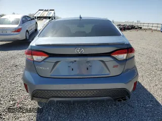 2020 Toyota Corolla SE with VIN 5YFS4RCE4LP042156, listed as a Copart auction lot 52224035 with 27,504 mi miles and Salvage Title. Bid and sale history available at carsss.com. Image 6.