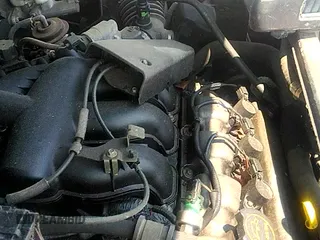 2007 Ford Escape XLT с VIN 1FMYU03167KA41724, выставлен на аукционе IAAI как лот 42477280 с пробегом 197 545 миль миль и . История ставок и продаж доступна на DreamBid. Изображение 12.
