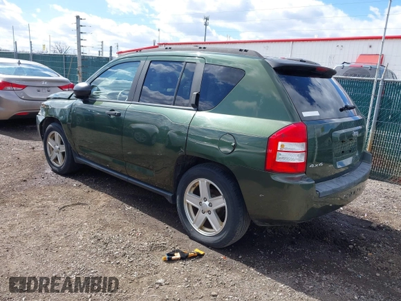 2007 Jeep Compass Sport with VIN 1J8FF47W17D585046, listed as a IAAI auction lot 41866995 with 148,196 mi miles. Bid and sale history available at carsss.com. Image 3.