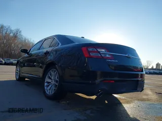 2015 Ford Taurus Limited z VIN 1FAHP2F82FG170860, wystawiony jako IAAI lot #41054787 z przebiegiem 103 146 mil mil oraz . Historia ofert i sprzedaży dostępna na DreamBid. Obrazek 3.