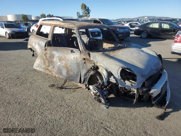 2012 MINI Cooper Hardtop with VIN WMWSU3C55CT262831, listed as a Copart auction lot 41770455 with 0 mi miles and Non Repairable. Bid and sale history available at carsss.com. Image 4.