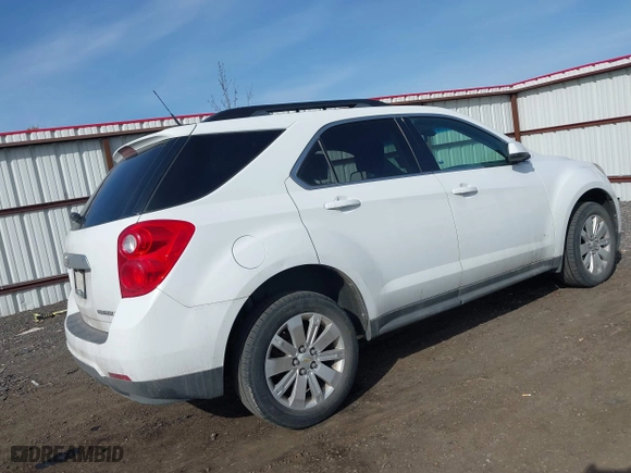 2011 Chevrolet Equinox LT w/2LT with VIN 2CNFLNEC0B6450240, listed as a IAAI auction lot 41771393 with 127,775 mi miles. Bid and sale history available at carsss.com. Image 4.
