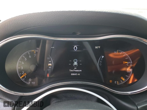 2018 Jeep Grand Cherokee Laredo E with VIN 1C4RJFAG9JC390597, listed as a Copart auction lot 71450474 with 69,645 mi miles and Salvage title. Bid and sale history available at DreamBid. Image 9.