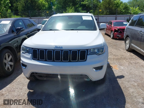 2020 Jeep Grand Cherokee Altitude z VIN 1C4RJFAGXLC216797, wystawiony jako IAAI lot #42288098 z przebiegiem 71 157 mil mil oraz . Historia ofert i sprzedaży dostępna na DreamBid. Obrazek 12.