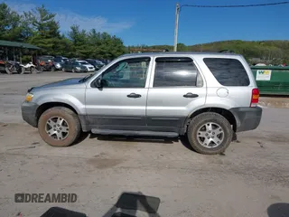 2006 Ford Escape XLT with VIN 1FMYU93126KC36402, listed as a IAAI auction lot 42122882 with 192,899 mi miles and . Bid and sale history available at DreamBid. Image 14.