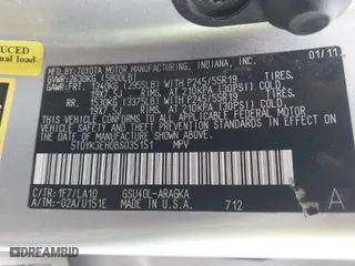2011 Toyota Highlander Limited with VIN 5TDYK3EH0BS035151, listed as a IAAI auction lot 41281405 with 104,582 mi miles. Bid and sale history available at carsss.com. Image 9.