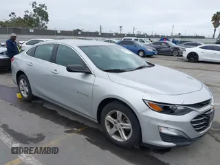 2019 Chevrolet Malibu LS z VIN 1G1ZB5ST5KF144156, wystawiony jako IAAI lot #42042821 z przebiegiem 139 159 mil mil oraz . Historia ofert i sprzedaży dostępna na DreamBid. Obrazek 1.