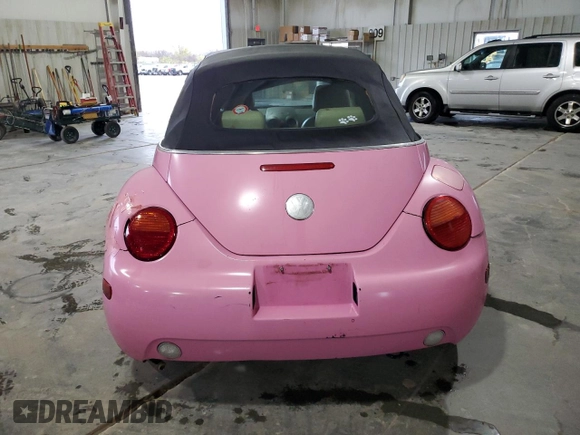 2004 Volkswagen Beetle GL with VIN 3VWBM31Y24M345131, listed as a Copart auction lot 81321274 with 175,090 mi miles and Clean Title. Bid and sale history available at DreamBid. Image 6.