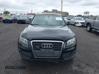 2012 Audi Q5 Premium z VIN WA1CFAFP4CA126893, wystawiony jako IAAI lot #42679662 z przebiegiem 94 760 mil mil oraz . Historia ofert i sprzedaży dostępna na DreamBid. Obrazek 6.