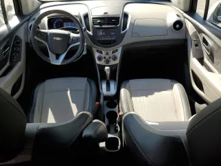 2016 Chevrolet Trax LT z VIN 3GNCJLSB1GL202618, wystawiony jako Copart lot #50029245 z przebiegiem 112 115 mil mil oraz Czysty tytuł • Clean title. Historia ofert i sprzedaży dostępna na DreamBid. Obrazek 8.
