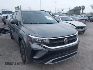 2024 Volkswagen Taos S с VIN 3VV5X7B26RM078934, выставлен на аукционе IAAI как лот 41802423 с пробегом 12 233 миль миль и . История ставок и продаж доступна на DreamBid. Изображение 1.
