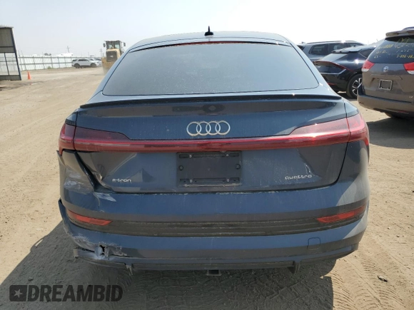 2021 Audi e-tron Sportback Prestige z VIN WA13ABGE6MB007966, wystawiony jako Copart lot #64278064 z przebiegiem 26 989 mil mil oraz Szkody całkowita. Historia ofert i sprzedaży dostępna na DreamBid. Obrazek 6.