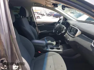 2017 Kia Sorento LX with VIN 5XYPG4A30HG277019, listed as a IAAI auction lot 42101139 with 73,269 mi miles. Bid and sale history available at carsss.com. Image 5.