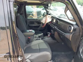 2020 Jeep Wrangler Unlimited Sport S with VIN 1C4HJXDN9LW218468, listed as a IAAI auction lot 42490190 with 114,542 mi miles and . Bid and sale history available at DreamBid. Image 5.