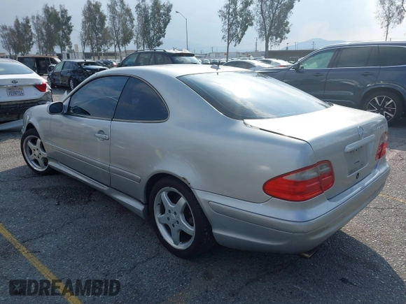 2002 Mercedes-Benz CLK 320/430 with VIN WDBLJ70G62F198257, listed as a IAAI auction lot 41455044 with 156,689 mi miles and . Bid and sale history available at DreamBid. Image 3.