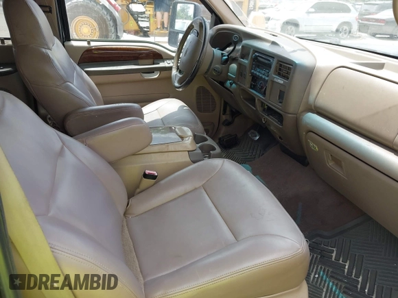 2000 Ford Excursion Limited z VIN 1FMNU42F1YEE50348, wystawiony jako IAAI lot #42212549 z przebiegiem 253 665 mil mil oraz . Historia ofert i sprzedaży dostępna na DreamBid. Obrazek 5.
