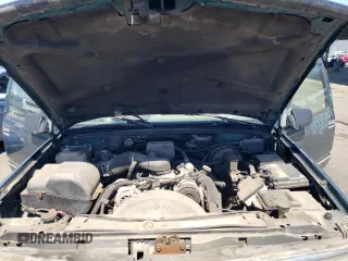 1996 Chevrolet Suburban with VIN 3GNFK16R7TG137640, listed as a Copart auction lot 68962854 with 147,244 mi miles and Clean Title. Bid and sale history available at carsss.com. Image 11.