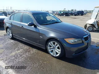 2006 BMW 3 Series 325i with VIN WBAVB13586PT20659, listed as a IAAI auction lot 42085341 with 96,128 mi miles. Bid and sale history available at carsss.com. Image 1.