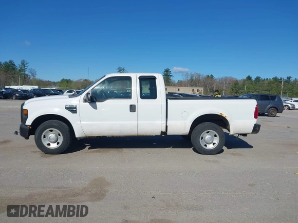 2008 Ford Super Duty F-250 SRW XL with VIN 1FTNX20508EE11793, listed as a IAAI auction lot 42158393 with 144,921 mi miles. Bid and sale history available at carsss.com. Image 14.