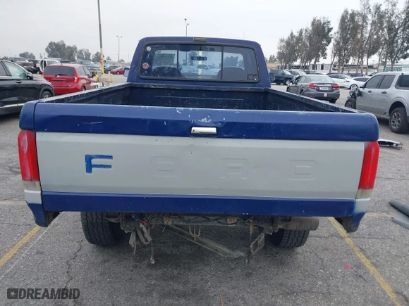 1989 Ford F-250 HD with VIN 1FTHX25G6KKA13830, listed as a IAAI auction lot 41701242 with 1,846 mi miles. Bid and sale history available at carsss.com. Image 17.