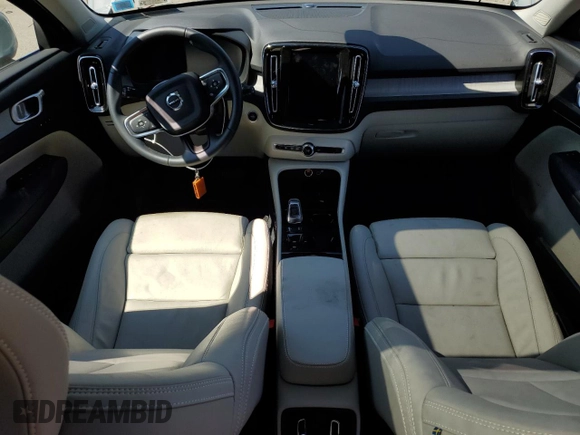 2024 Volvo XC40 Plus Bright Theme with VIN YV4L12UE0R2303399, listed as a Copart auction lot 68860824 with 7,281 mi miles and Salvage Title. Bid and sale history available at DreamBid. Image 8.