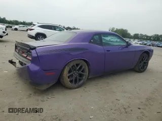 2019 Dodge Challenger SXT z VIN 2C3CDZAGXKH716960, wystawiony jako Copart lot #57473655 z przebiegiem 64 293 mil mil oraz Szkoda całkowita • Salvage title. Historia ofert i sprzedaży dostępna na DreamBid. Obrazek 3.