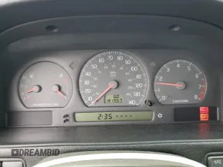 1998 Volvo S70 z VIN YV1LS5571W2550664, wystawiony jako Copart lot #57798535 z przebiegiem 181 957 mil mil oraz Szkody całkowita. Historia ofert i sprzedaży dostępna na DreamBid. Obrazek 9.