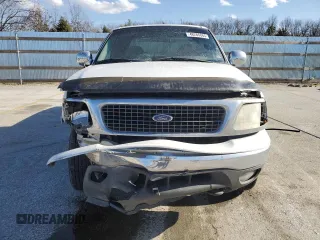 2000 Ford F-150 XL with VIN 1FTRX18W5YKB13685, listed as a Copart auction lot 48286865 with 249,053 mi miles and Salvage Title. Bid and sale history available at carsss.com. Image 5.