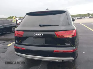 2018 Audi Q7 Premium Plus with VIN WA1LAAF75JD000651, listed as a IAAI auction lot 42406820 with Not provided miles and . Bid and sale history available at DreamBid. Image 16.