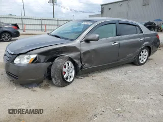 2007 Toyota Avalon XL z VIN 4T1BK36B67U191919, wystawiony jako Copart lot #56274055 z przebiegiem 188 679 mil mil oraz Szkoda całkowita • Salvage title. Historia ofert i sprzedaży dostępna na DreamBid. Obrazek 1.