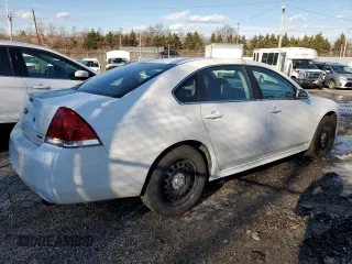 2014 Chevrolet Impala Limited Police Police with VIN 2G1WD5E36E1110117, listed as a Copart auction lot 81628954 with 87,968 mi miles and Clean Title. Bid and sale history available at carsss.com. Image 3.