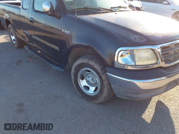 2002 Ford F-150 XL with VIN 2FTRX17282CA94608, listed as a IAAI auction lot 41215380 with 1 mi miles. Bid and sale history available at carsss.com. Image 6.