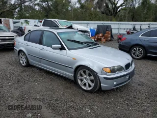 2003 BMW 3 Series 325i with VIN WBAEV33403KL83340, listed as a Copart auction lot 42205315 with 95,504 mi miles and Salvage Title. Bid and sale history available at carsss.com. Image 4.