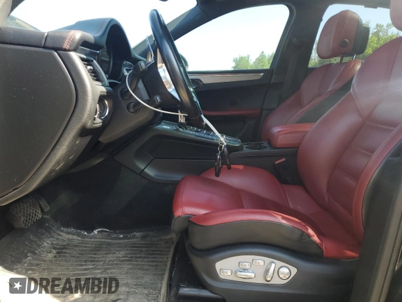 2018 Porsche Macan GTS with VIN WP1AG2A51JLB60652, listed as a Copart auction lot 62064955 with 218,292 mi miles and Clean title. Bid and sale history available at DreamBid. Image 7.