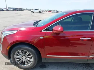 2017 Cadillac XT5 Luxury FWD z VIN 1GYKNBRS4HZ151581, wystawiony jako IAAI lot #42043322 z przebiegiem 120 598 mil mil oraz . Historia ofert i sprzedaży dostępna na DreamBid. Obrazek 18.