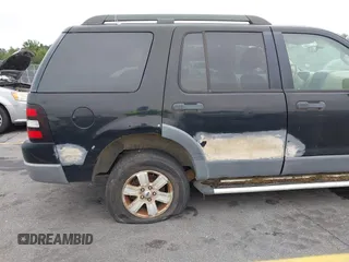 2006 Ford Explorer XLT z VIN 1FMEU73E56UB30587, wystawiony jako IAAI lot #42337673 z przebiegiem 270 322 mil mil oraz . Historia ofert i sprzedaży dostępna na DreamBid. Obrazek 13.