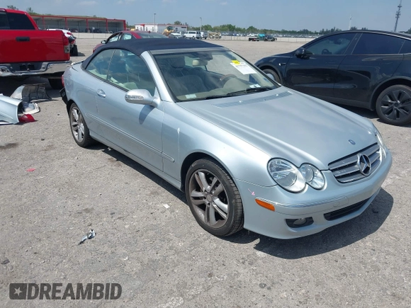 2008 Mercedes-Benz CLK 350 с VIN WDBTK56F28T088641, выставлен на аукционе IAAI как лот 41797102 с пробегом 136 971 миль миль и . История ставок и продаж доступна на DreamBid. Изображение 1.