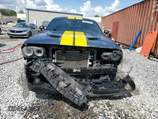 2016 Dodge Challenger SXT with VIN 2C3CDZAG4GH193152, listed as a Copart auction lot 60660705 with 121,621 mi miles and Salvage title. Bid and sale history available at DreamBid. Image 5.