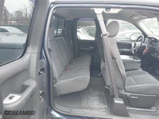 2008 Chevrolet Silverado 1500 LT w/1LT with VIN 2GCEC19J081227980, listed as a IAAI auction lot 41432542 with 199,275 mi miles. Bid and sale history available at carsss.com. Image 8.