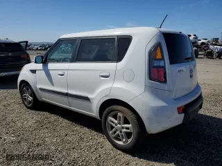 2010 Kia Soul ! with VIN KNDJT2A29A7151306, listed as a Copart auction lot 47459645 with 123,836 mi miles and Salvage Title. Bid and sale history available at carsss.com. Image 2.