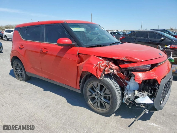 2021 Kia Soul EX with VIN KNDJ33AU2M7768705, listed as a Copart auction lot 50398565 with 35,676 mi miles and Salvage Title. Bid and sale history available at carsss.com. Image 4.